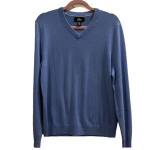 Lands End men’s blue 100% cashmere sweater, size  medium.